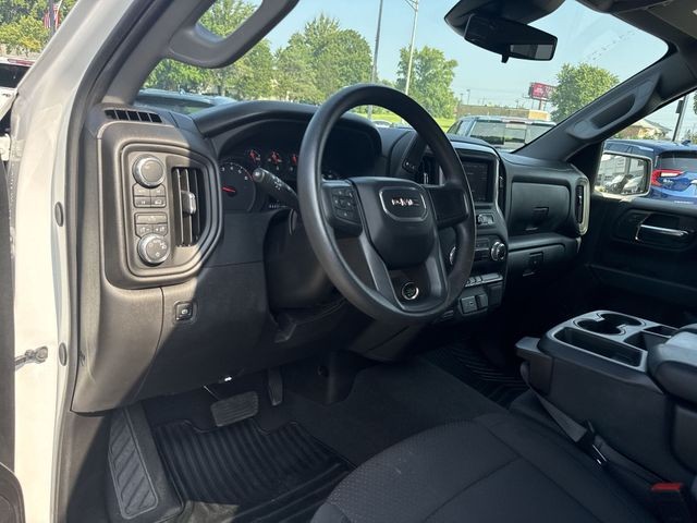 GMC Sierra 1500 Vehicle Full-screen Gallery Image 13