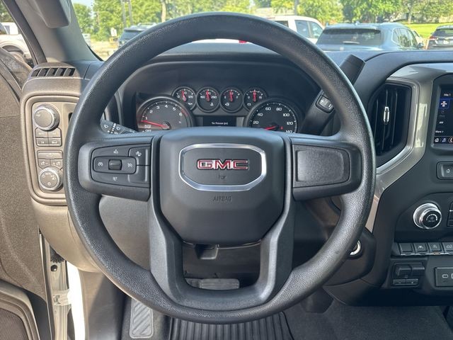GMC Sierra 1500 Vehicle Full-screen Gallery Image 14