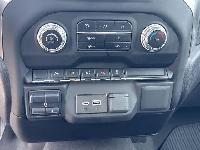 GMC Sierra 1500 Vehicle Full-screen Gallery Image 21