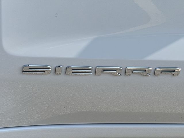 GMC Sierra 1500 Vehicle Full-screen Gallery Image 34