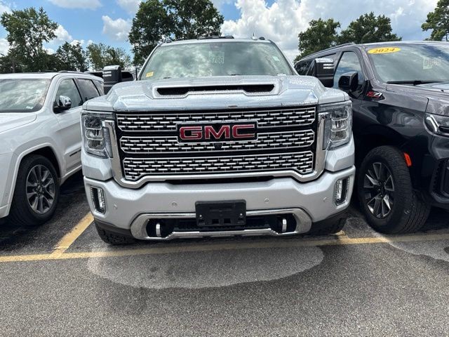 GMC Sierra 2500HD Vehicle Full-screen Gallery Image 05