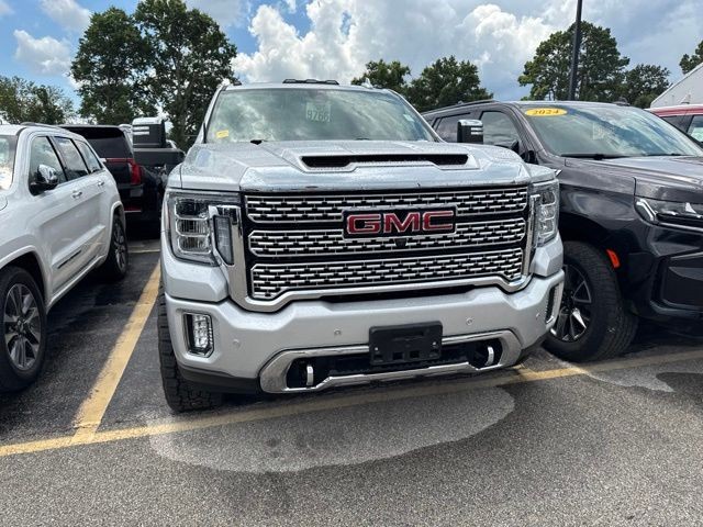 GMC Sierra 2500HD Vehicle Full-screen Gallery Image 06