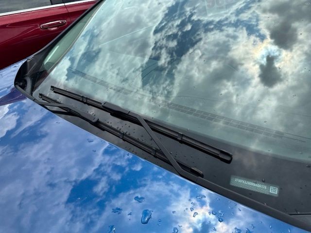 Ford Edge Vehicle Full-screen Gallery Image 09