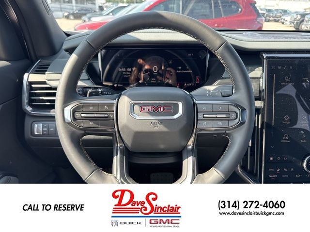 GMC Acadia Vehicle Full-screen Gallery Image 14