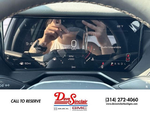 GMC Acadia Vehicle Full-screen Gallery Image 15