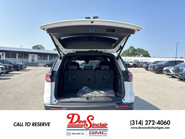 GMC Acadia Vehicle Full-screen Gallery Image 25
