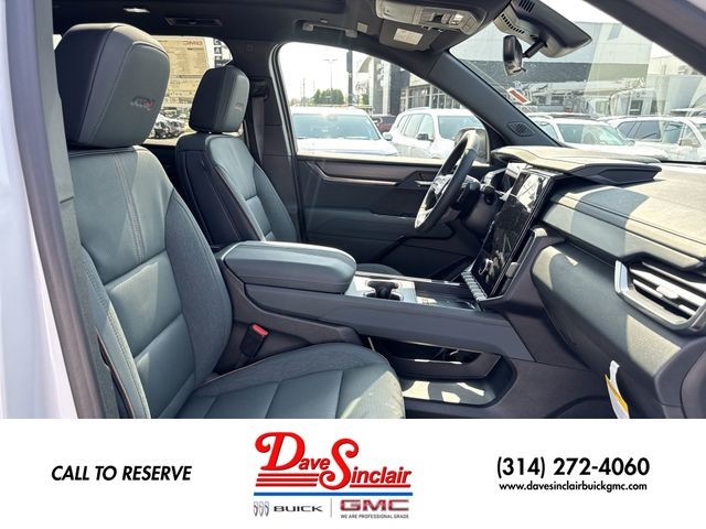 GMC Acadia Vehicle Full-screen Gallery Image 26