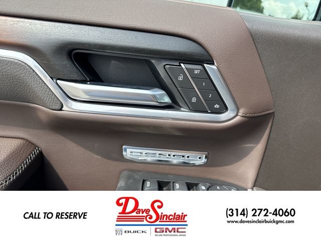 GMC Sierra 1500 Vehicle Full-screen Gallery Image 13