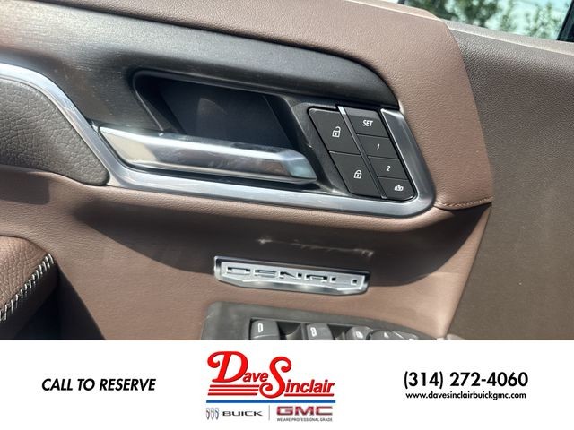 GMC Sierra 1500 Vehicle Full-screen Gallery Image 13