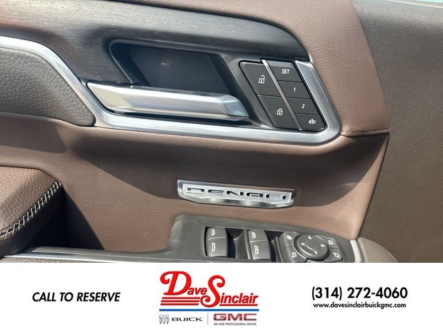 GMC Sierra 1500 Vehicle Full-screen Gallery Image 13