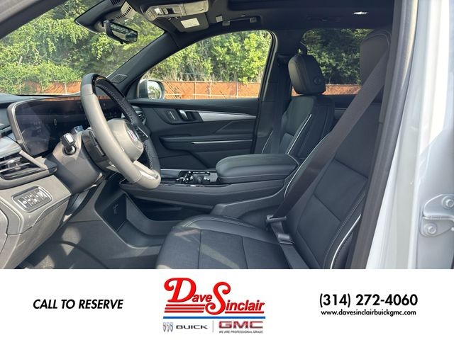 Buick Enclave Vehicle Full-screen Gallery Image 11