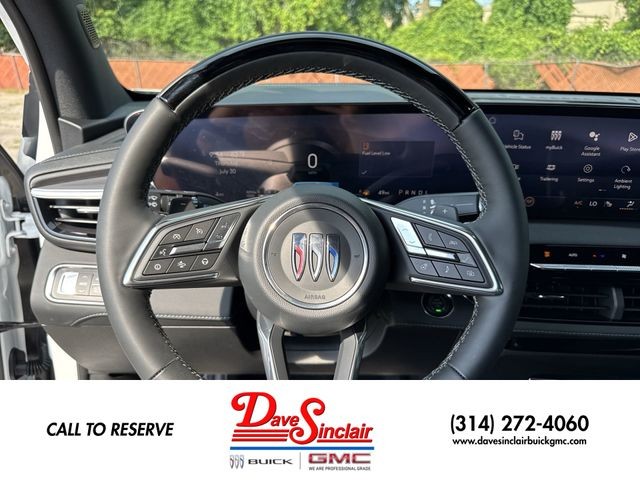 Buick Enclave Vehicle Full-screen Gallery Image 14