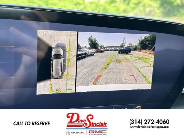 Buick Enclave Vehicle Full-screen Gallery Image 17