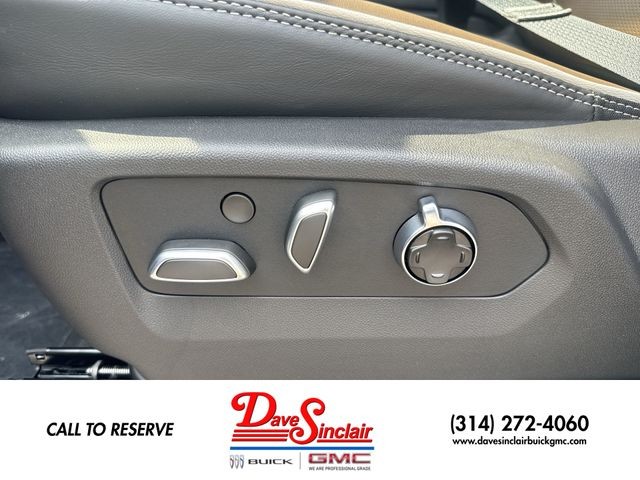 GMC Yukon XL Vehicle Full-screen Gallery Image 12