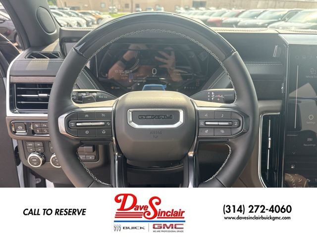 GMC Yukon XL Vehicle Full-screen Gallery Image 14