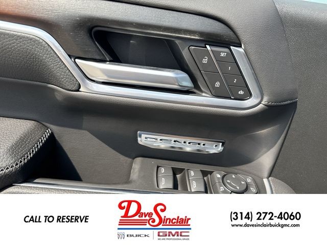 GMC Sierra 1500 Vehicle Full-screen Gallery Image 13