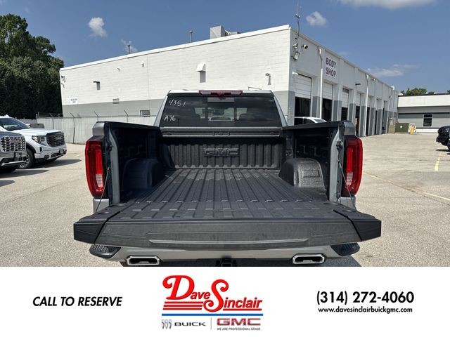 GMC Sierra 1500 Vehicle Full-screen Gallery Image 23