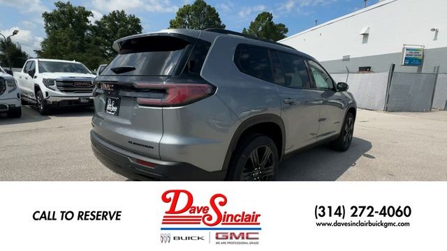 GMC Acadia Vehicle Full-screen Gallery Image 08