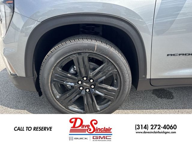 GMC Acadia Vehicle Full-screen Gallery Image 10