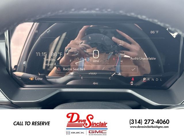 GMC Acadia Vehicle Full-screen Gallery Image 15