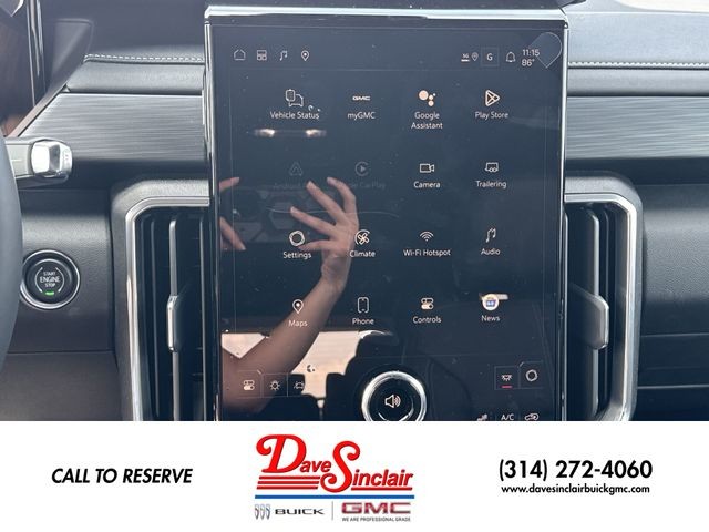 GMC Acadia Vehicle Full-screen Gallery Image 16