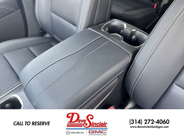 GMC Acadia Vehicle Full-screen Gallery Image 21