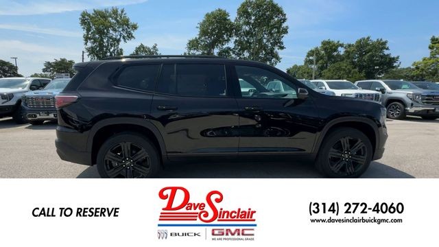 GMC Acadia Vehicle Full-screen Gallery Image 09