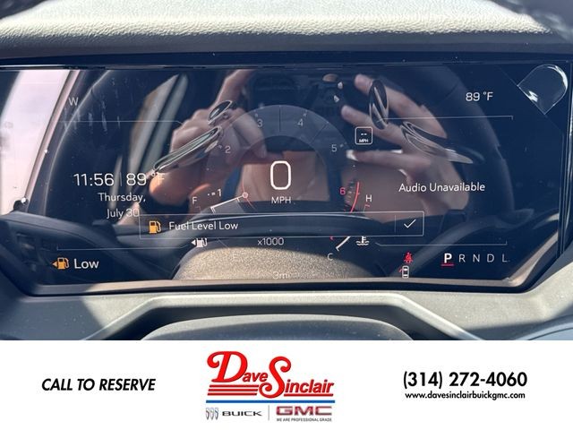 GMC Acadia Vehicle Full-screen Gallery Image 15