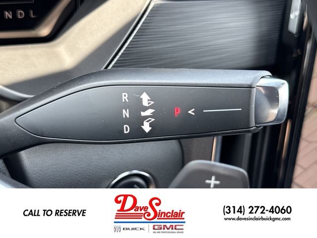GMC Acadia Vehicle Full-screen Gallery Image 20