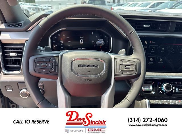 GMC Sierra 1500 Vehicle Full-screen Gallery Image 14