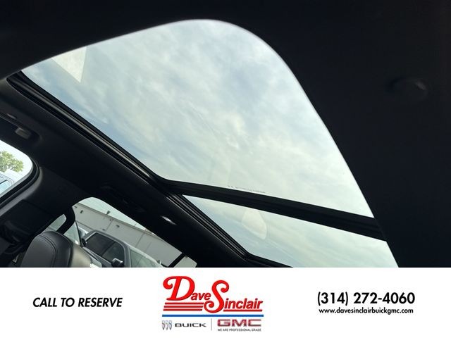 Buick Enclave Vehicle Full-screen Gallery Image 22
