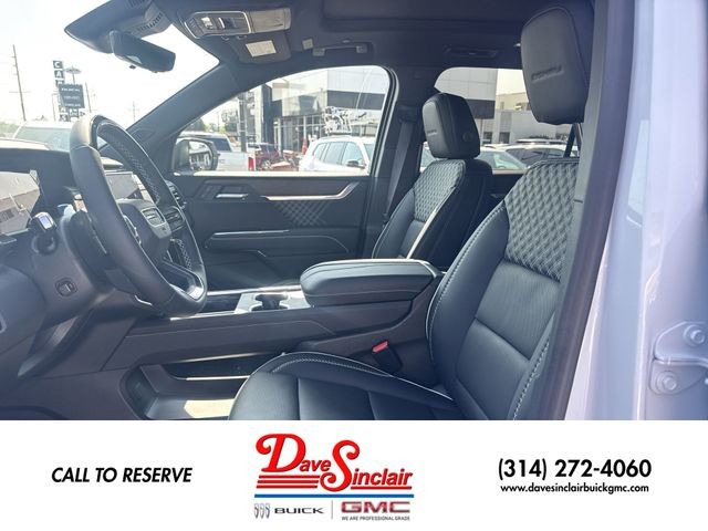 GMC Acadia Vehicle Full-screen Gallery Image 11