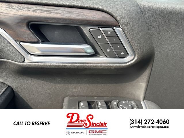 GMC Sierra 1500 Vehicle Full-screen Gallery Image 13