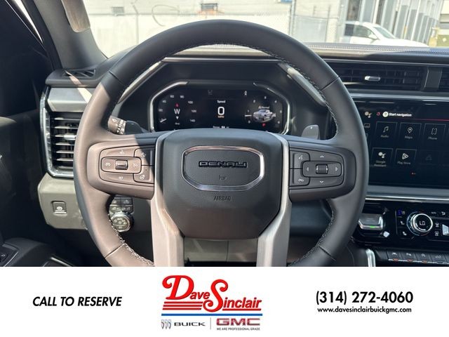 GMC Sierra 1500 Vehicle Full-screen Gallery Image 14