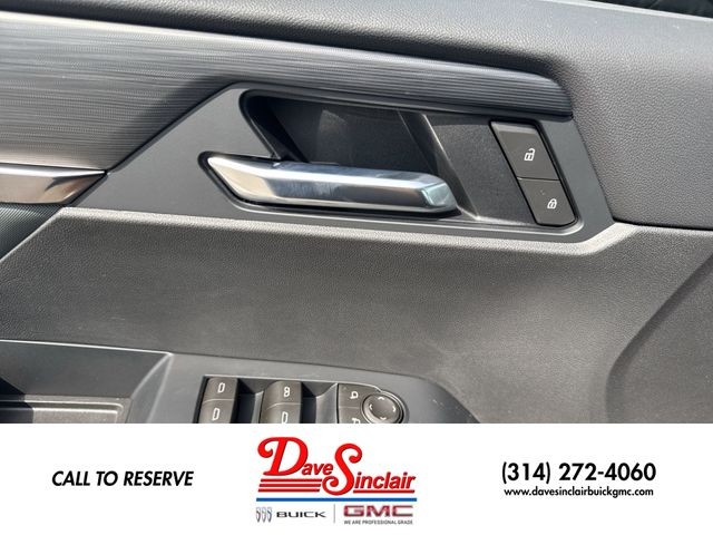 GMC Acadia Vehicle Full-screen Gallery Image 13
