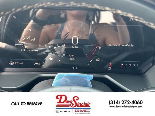 GMC Acadia Vehicle Full-screen Gallery Image 15