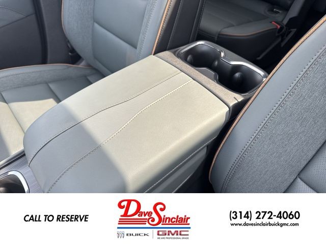 GMC Acadia Vehicle Full-screen Gallery Image 21
