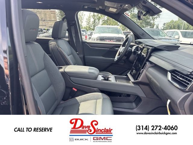 GMC Acadia Vehicle Full-screen Gallery Image 26