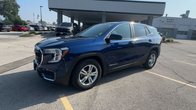 GMC Terrain Vehicle Full-screen Gallery Image 05