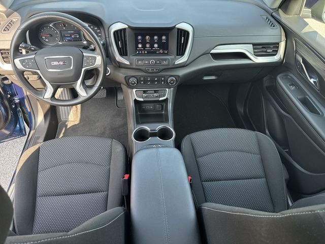 GMC Terrain Vehicle Full-screen Gallery Image 23