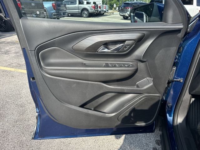 GMC Terrain Vehicle Full-screen Gallery Image 25