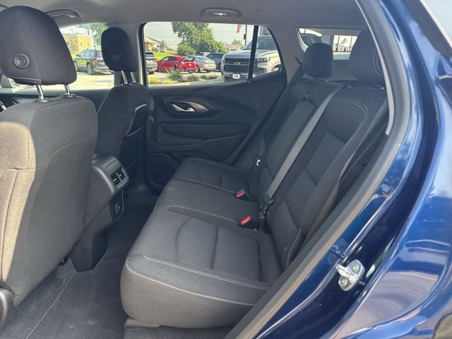 GMC Terrain Vehicle Full-screen Gallery Image 27