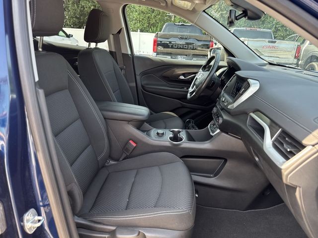 GMC Terrain Vehicle Full-screen Gallery Image 30