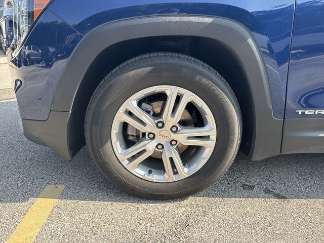 GMC Terrain Vehicle Full-screen Gallery Image 35