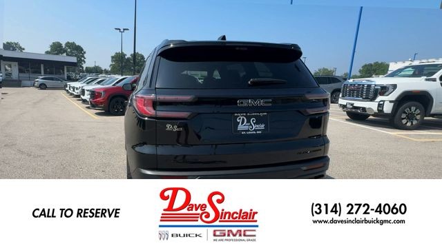 GMC Acadia Vehicle Full-screen Gallery Image 07