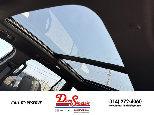 GMC Acadia Vehicle Full-screen Gallery Image 22