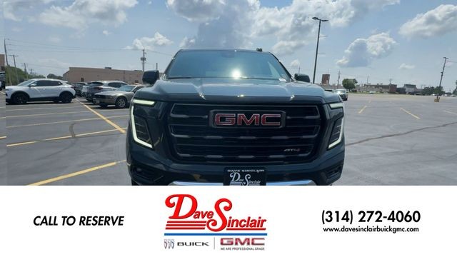 GMC Yukon Vehicle Full-screen Gallery Image 03
