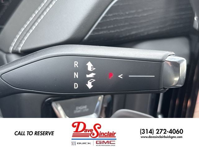 GMC Yukon Vehicle Full-screen Gallery Image 20