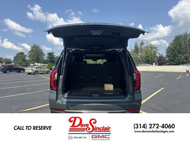 GMC Yukon Vehicle Full-screen Gallery Image 25