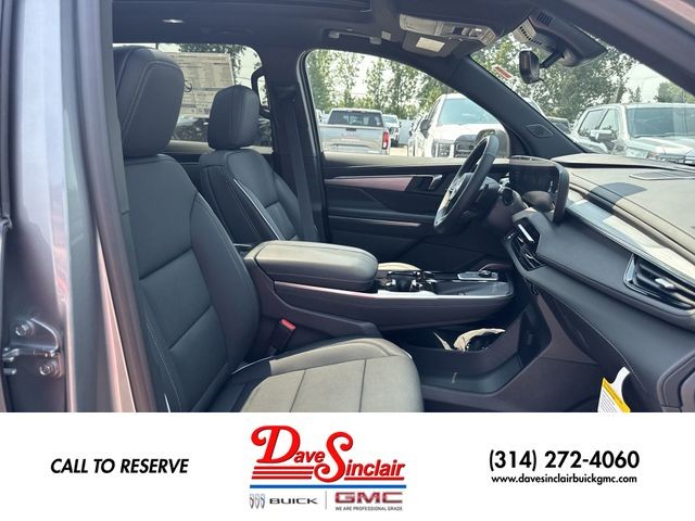 Buick Enclave Vehicle Full-screen Gallery Image 26